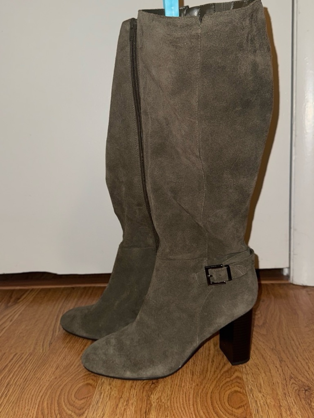 Bandolino Olive Suede Knee High Block Heel Boots Size 8.5M